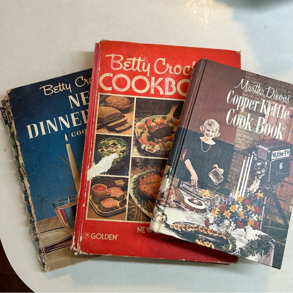 Lot of 3 Vintage cookbooks. Betty Crocker and Martha Dixon. Published 1960-1988